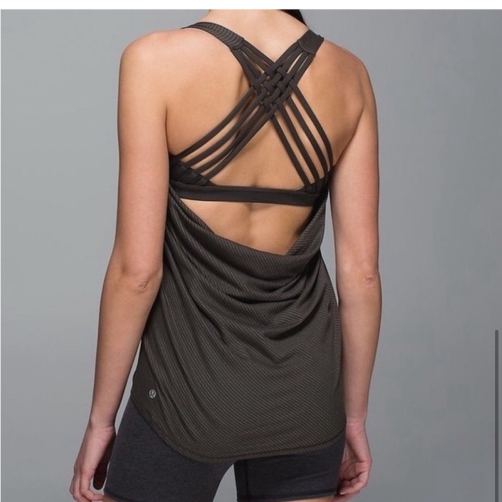 Lululemon Athletica - Free To Be Wild 2-In-1 Tank Top Size 8